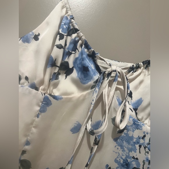 UO Silk Floral Mini Dress - Picture 3 of 6